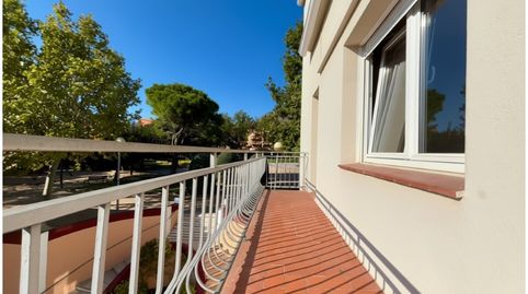 Foto 3 de Casa o xalet en venda a Calle Angel Guimera, 22, Torroella de Montgrí, Girona
