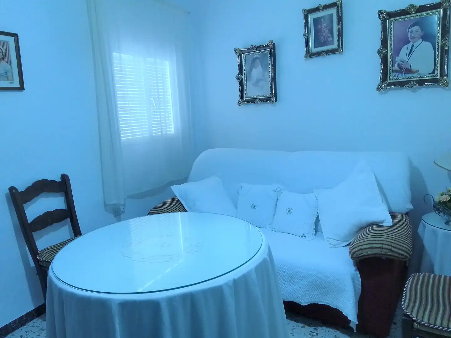 Living room of Houses for sale in Ubrique  with Terrace, Furnished and Oven