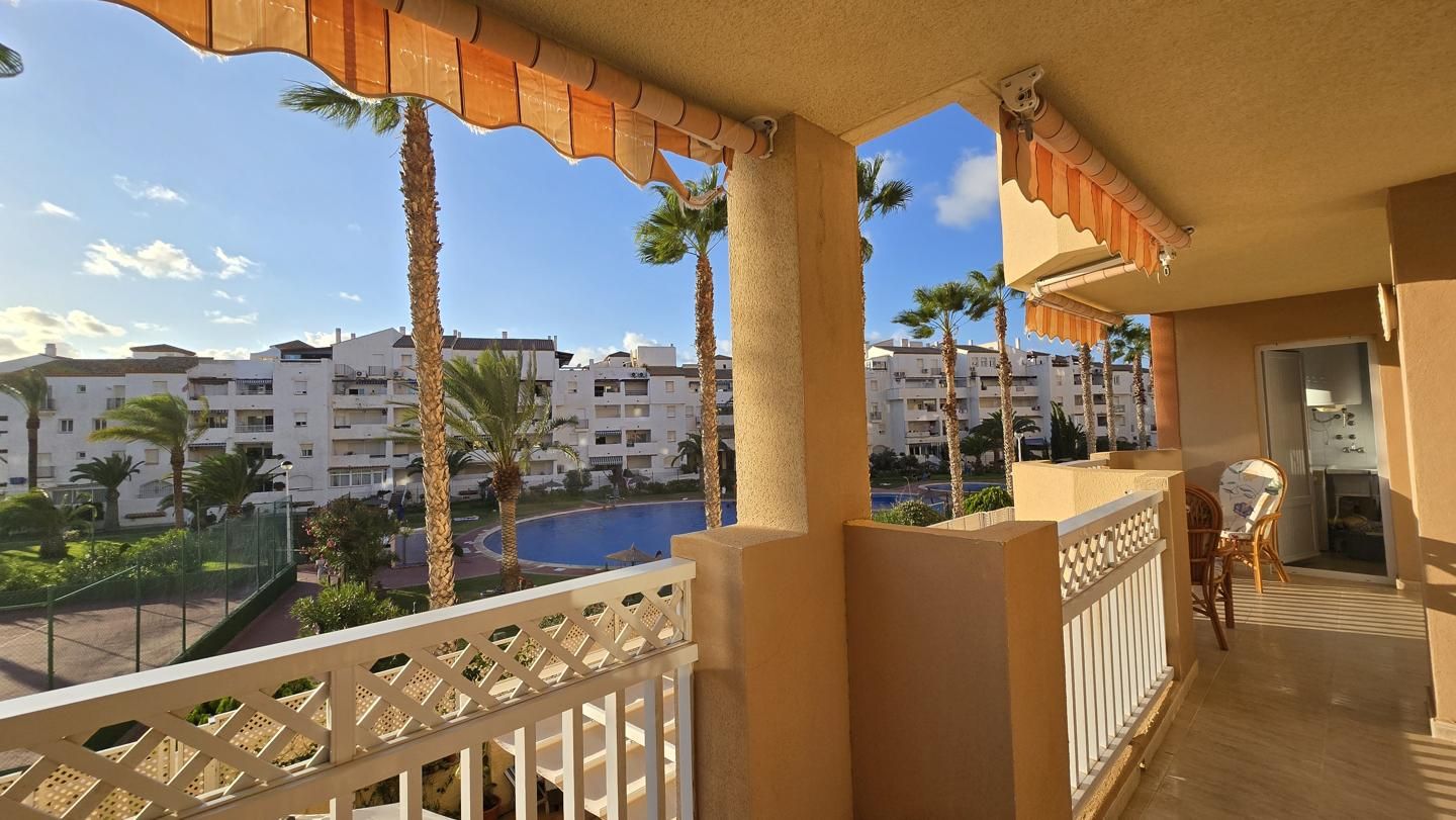 Vista exterior de Apartamento en venta en La Manga del Mar Menor con Aire acondicionado, Calefacción y Jardín privado