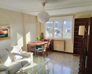 Living room of Flat to rent in  Zaragoza Capital  with Heating, Furnished and Oven