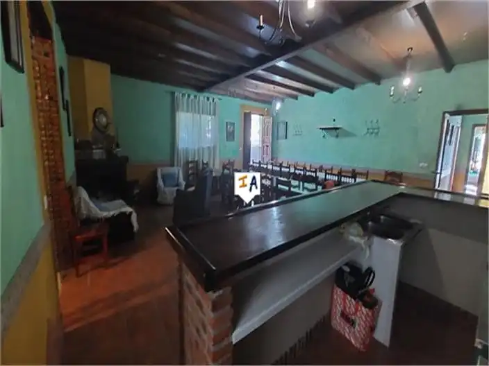Local en venta en Luque con Aire acondicionado y Internet
