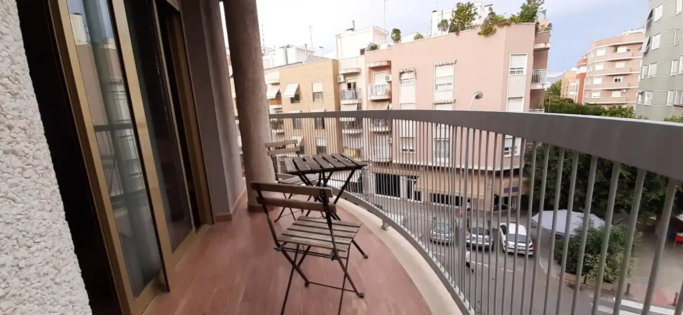 Pis de lloguer a Sector V