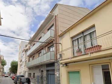 Flat with lift for sale in Pilar