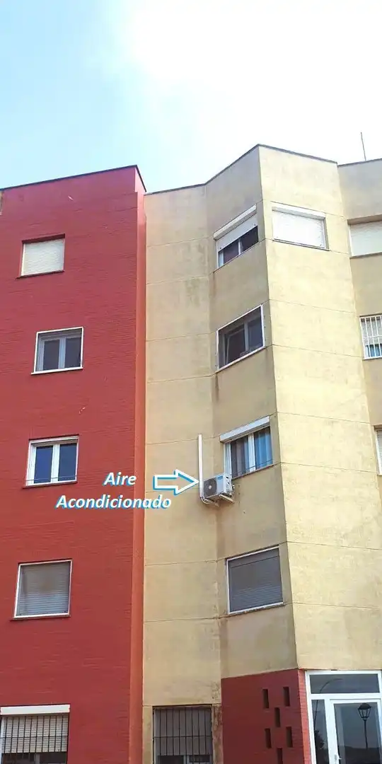 Vista exterior de Piso en venta en La Línea de la Concepción con Aire acondicionado, Calefacción y Terraza