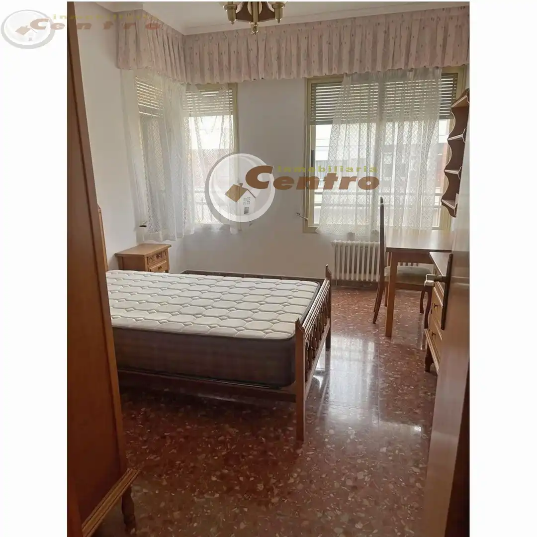 Schlafzimmer von Wohnung zur Miete in Albacete mit Heizung, Parkett und Terrasse