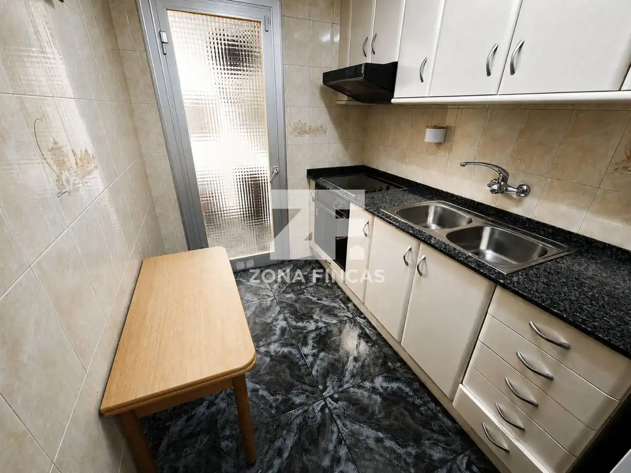 Cocina de Piso en venta en Santa Coloma de Gramenet con Aire acondicionado y Calefacción