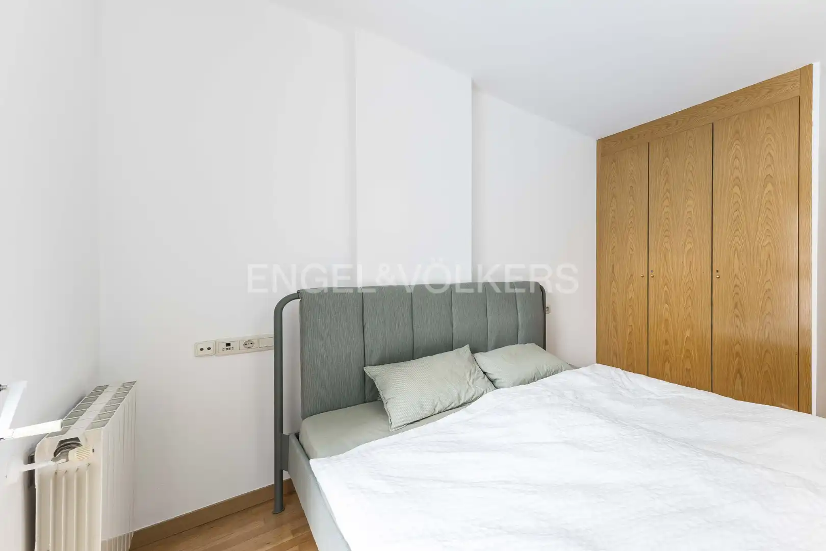 Dormitori de Pis en venda en Barcelona amb Calefacció, Parquet i Piscina