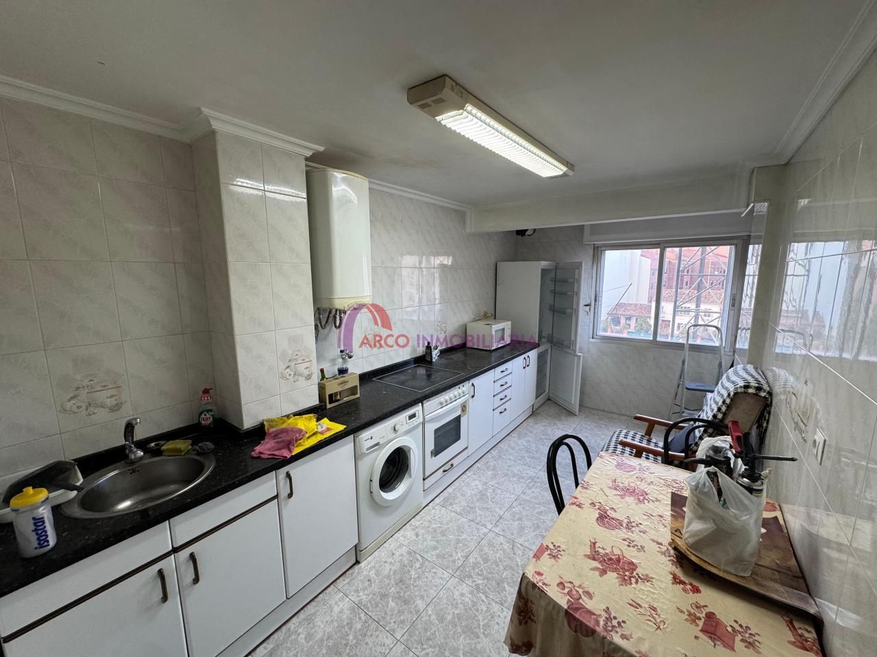 Cocina de Piso en venta en Burgos Capital con Calefacción y Amueblado