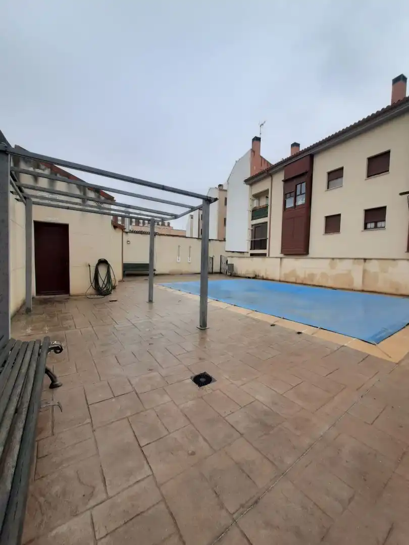 Piscina de Dúplex en venda en Manzanares amb Aire condicionat, Calefacció i Traster