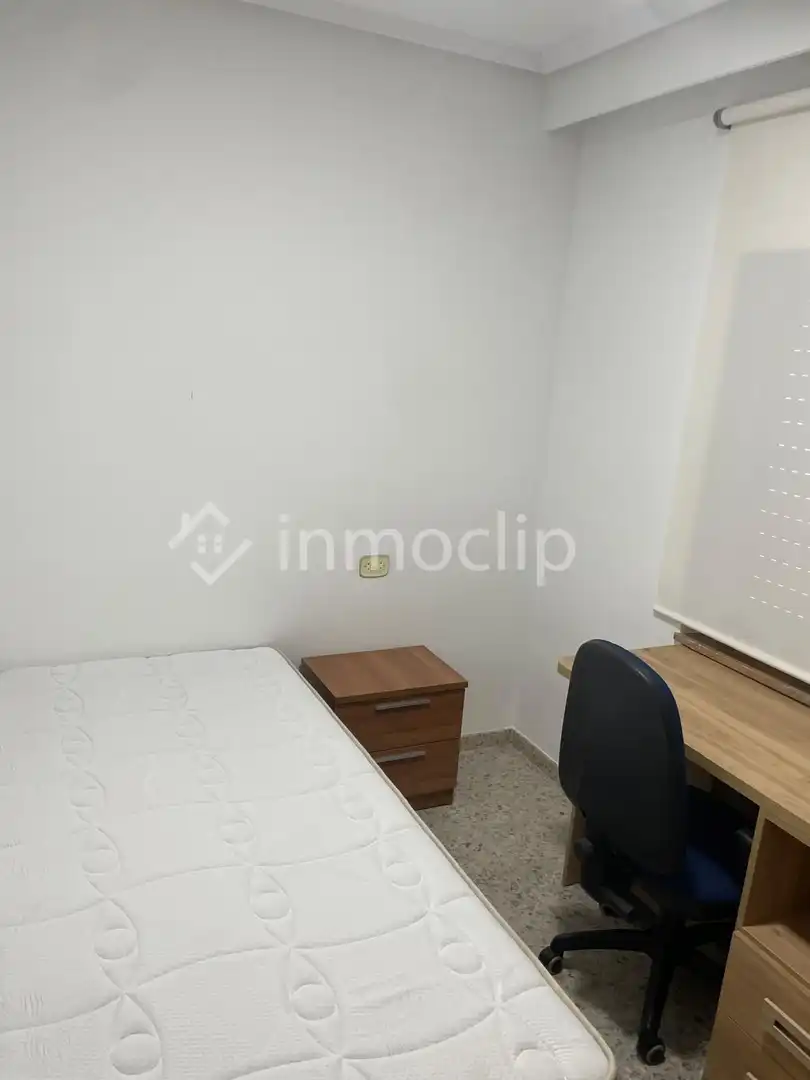 Bedroom of Flat for rent in Salamanca  with Heating and Furnished