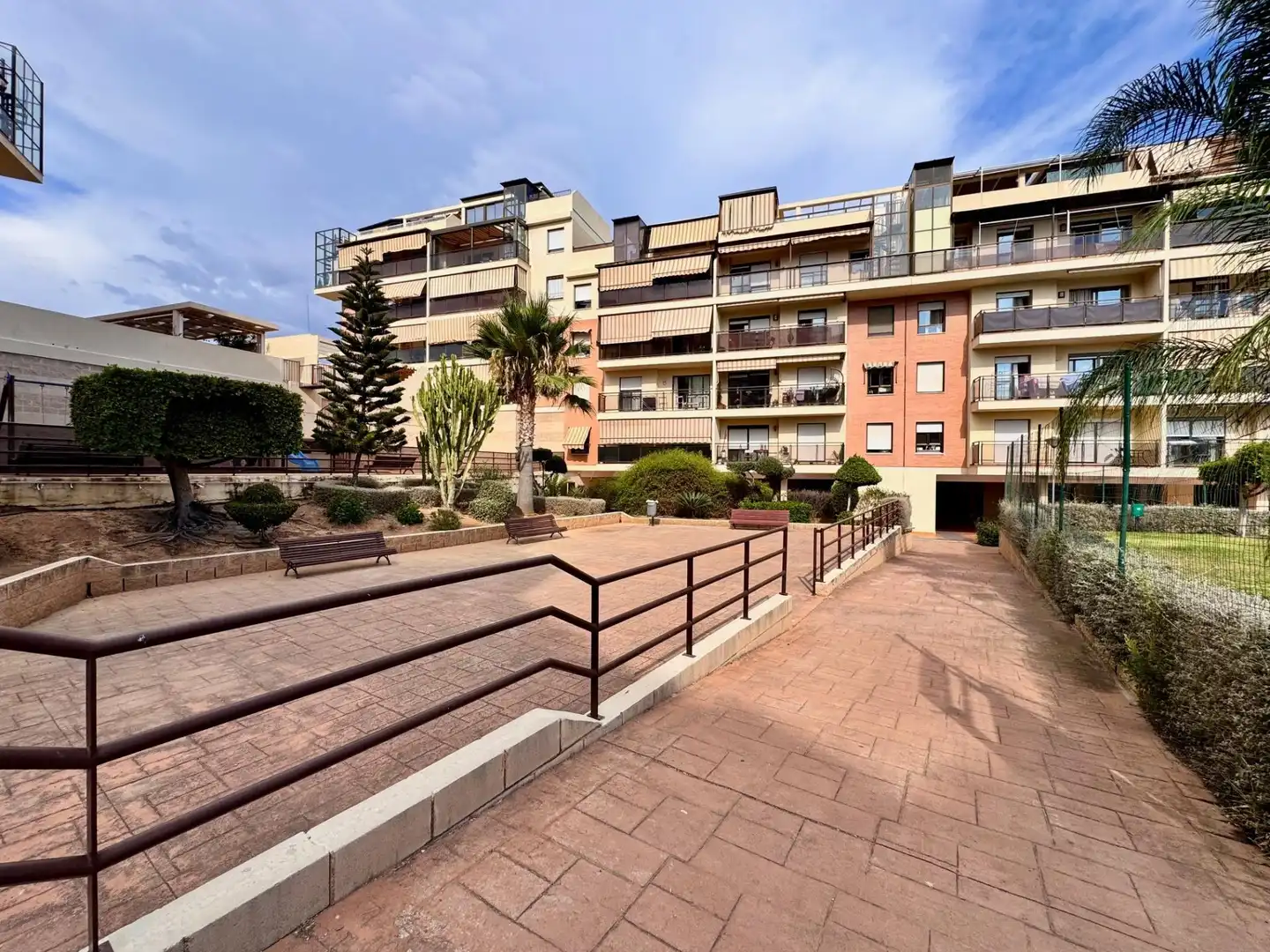 Vista exterior de Pis en venda en Málaga amb Aire condicionat, Calefacció i Terrassa