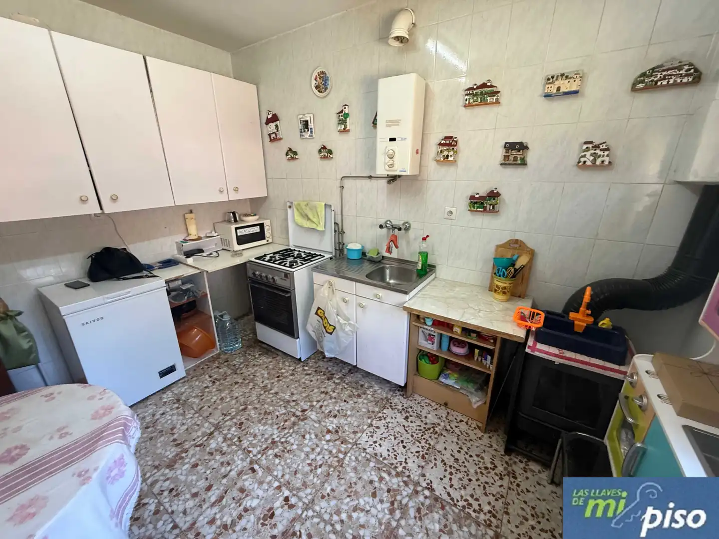 Küche von Haus oder Chalet zum Verkauf in Valdestillas mit Privatgarten, Terrasse und Abstellraum
