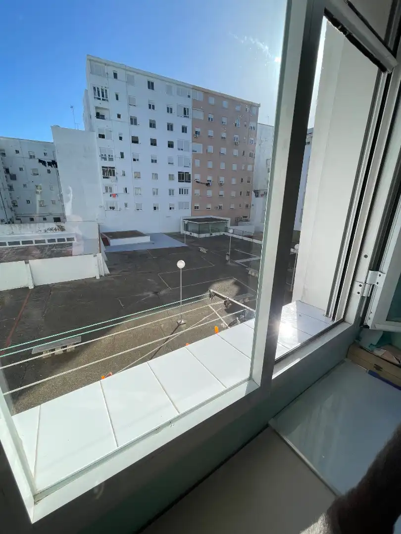 Außenansicht von Wohnung zum Verkauf in Cádiz mit Heizung, Möbliert und Ofen
