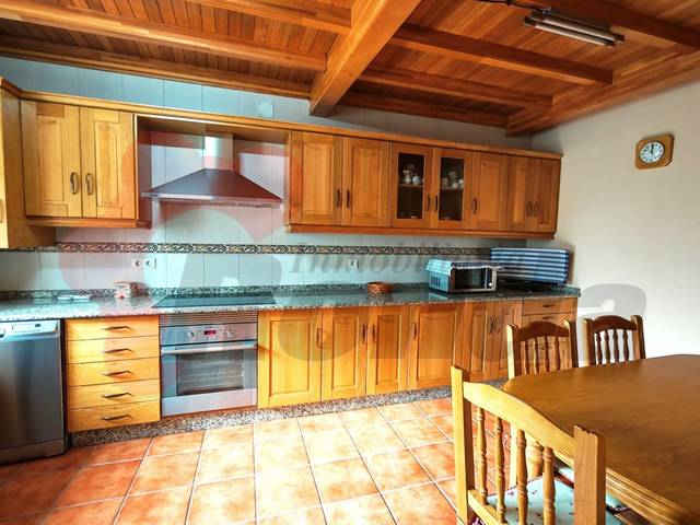 Casa-chalet en Venta en Avenida San Lazaro en Mondoñedo