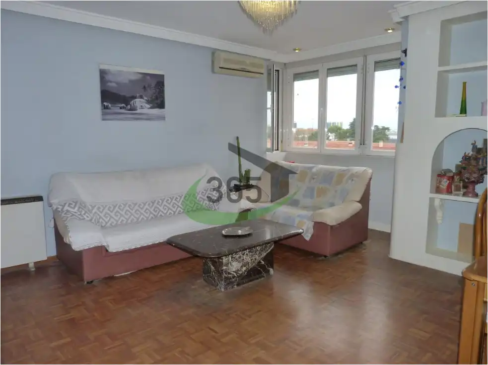 Sala de estar de Piso en venta en Madrid con Aire acondicionado y Amueblado