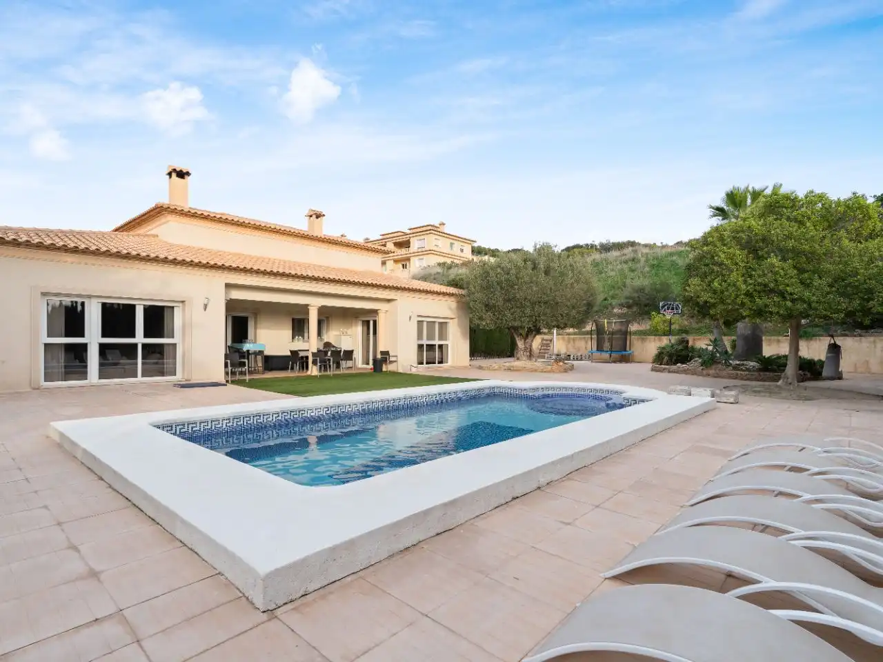House with garden to rent in Partida Enchinent 2E, imagen 3