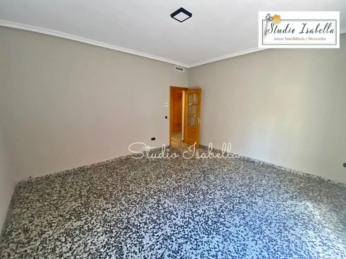 Piso de alquiler en Toledo con Aire acondicionado, Calefacción y Amueblado