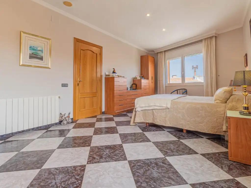 Dormitori de Dúplex en venda en Figueres