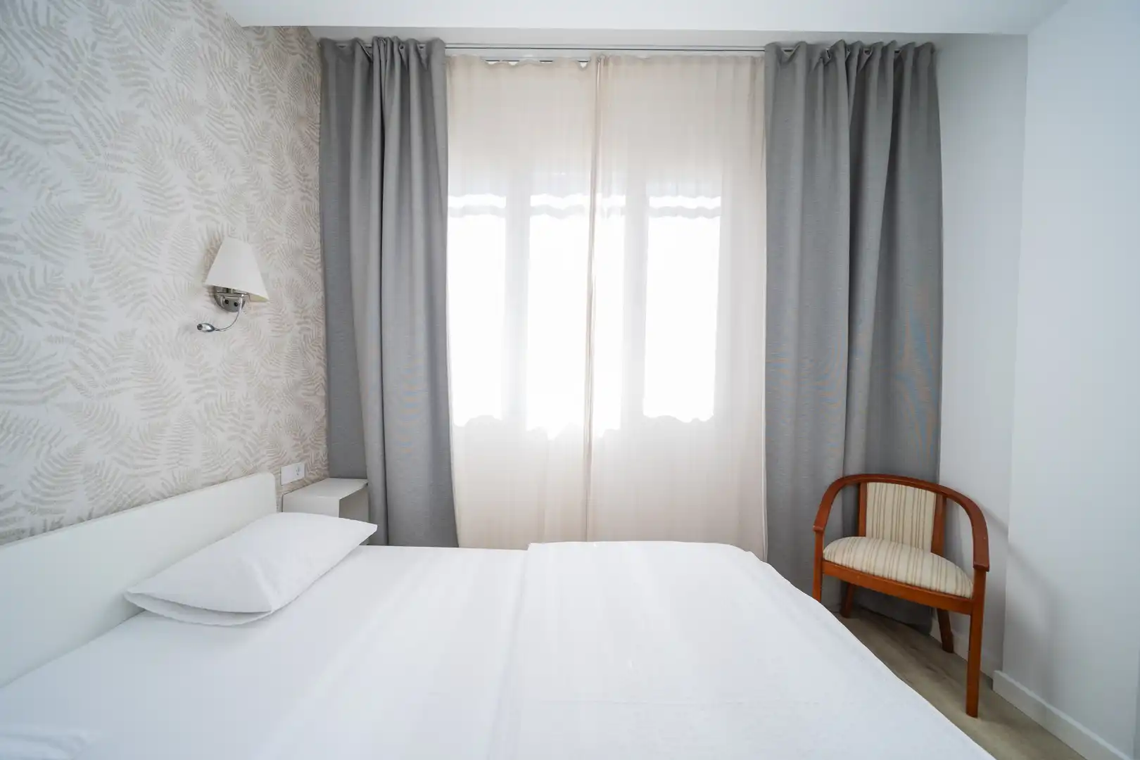 Habitación de Apartamento de alquiler en Valencia con Aire acondicionado, Amueblado y Lavadora