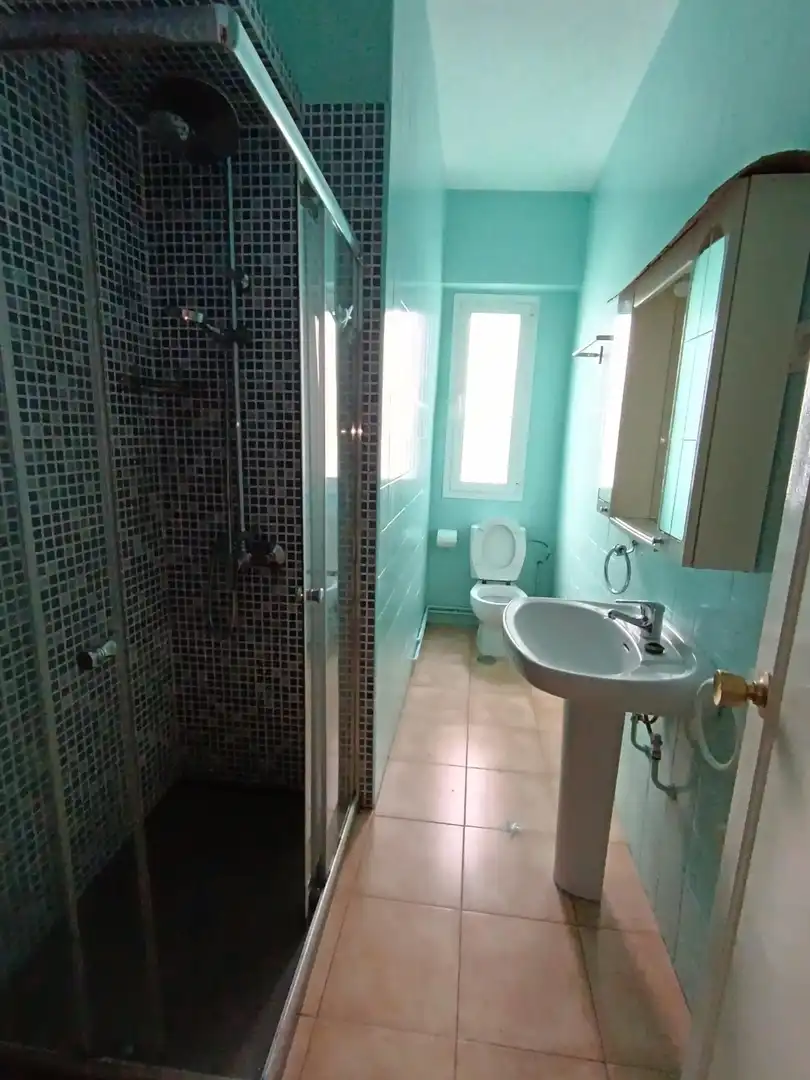 Bathroom of Flat for rent in Valladolid  with Heating and Furnished