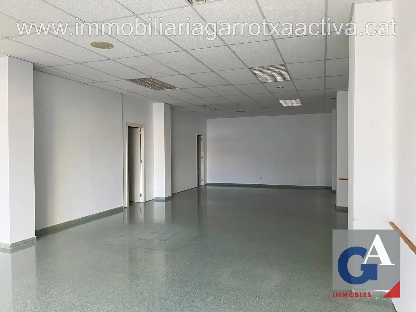 Business premises for sale in Olot, imagen 3
