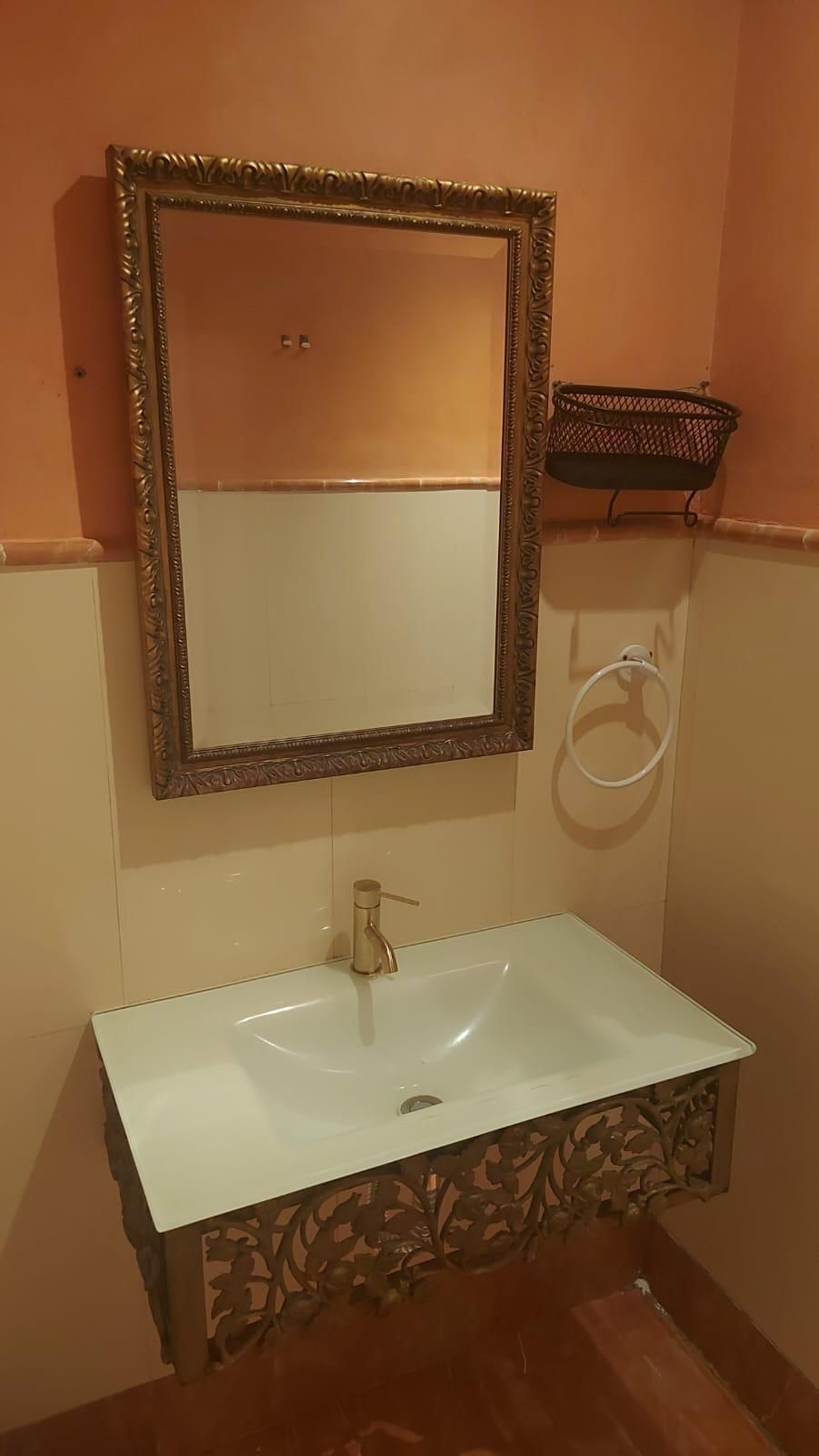 Bathroom of Flat for sale in Mairena del Aljarafe  with Terrace and Balcony