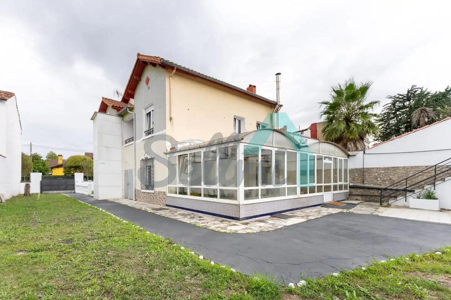 Exterior view of Houses for rent in Gijón   with Heating, Private garden and Terrace
