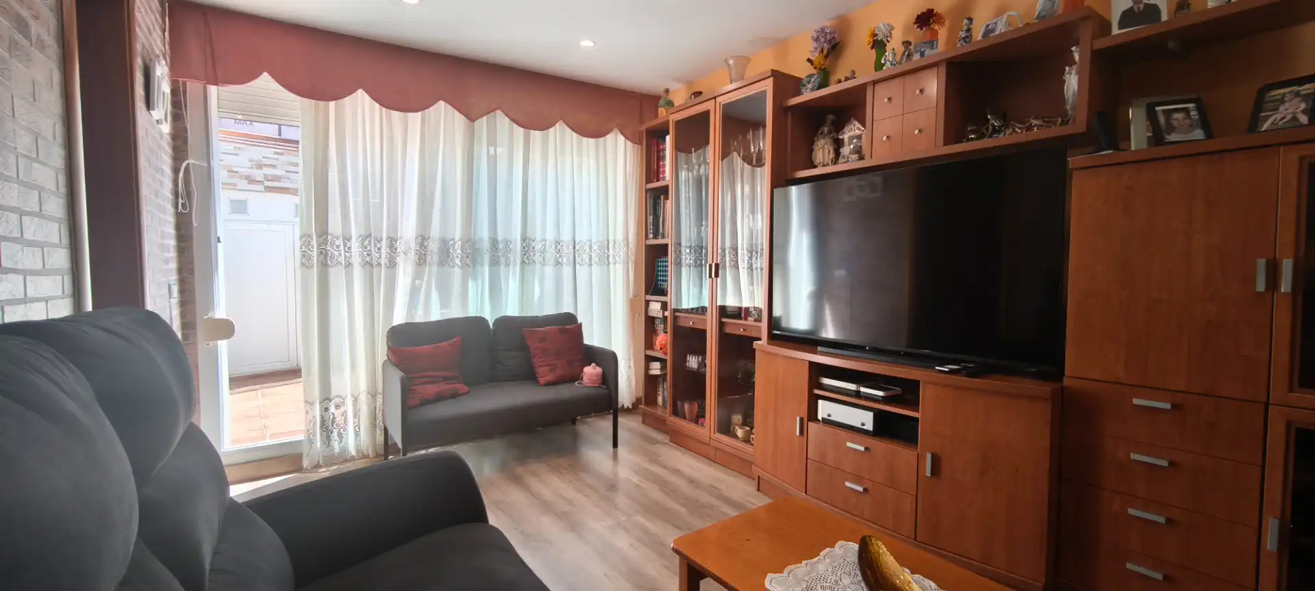 Sala de estar de Casa o chalet en venta en Montgat con Aire acondicionado, Jardín privado y Terraza