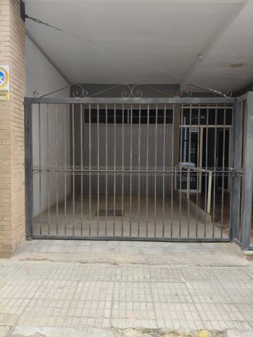 Local comercial en Alquiler en Calle Portugal en Plaza Xúquer