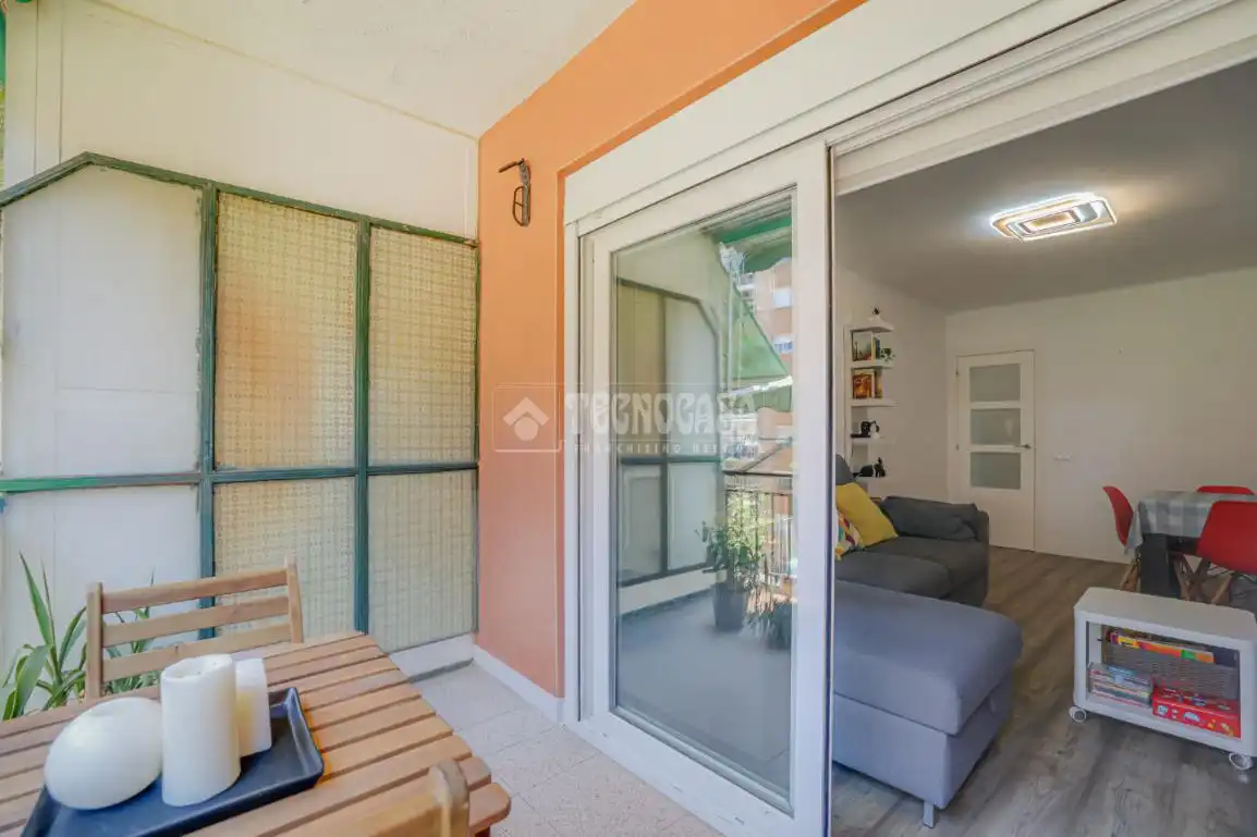 Terrassa de Pis en venda en Sant Feliu de Llobregat amb Aire condicionat i Balcó