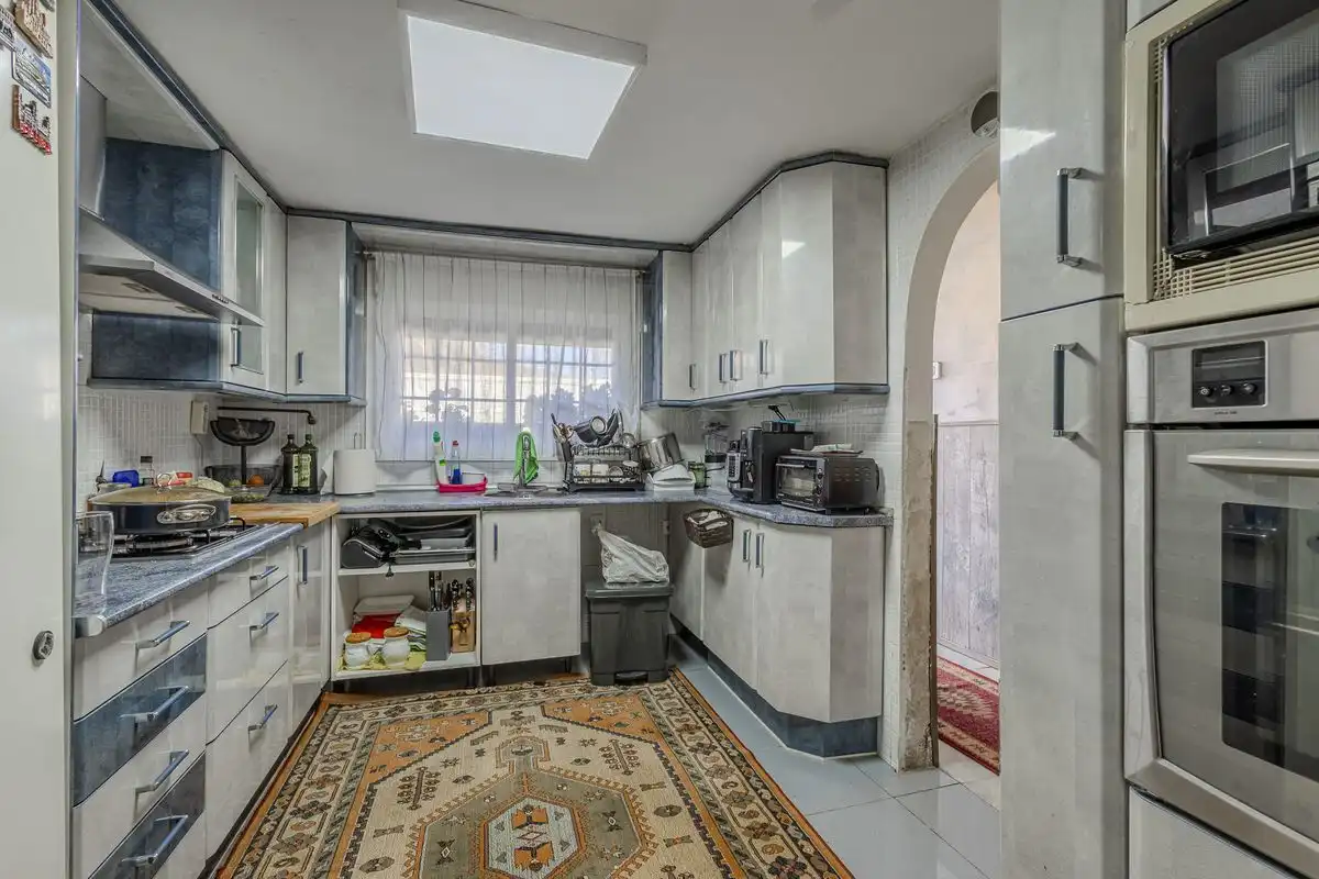 Cocina de Casa o chalet en venta en Móstoles con Aire acondicionado, Calefacción y Jardín privado