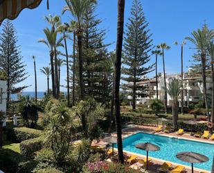 Jardí de Pis en venda en Marbella amb Aire condicionat, Terrassa i Piscina