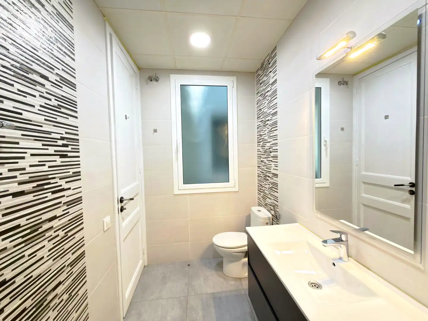 Baño de Piso en venta en Barcelona con Aire acondicionado, Calefacción y Trastero