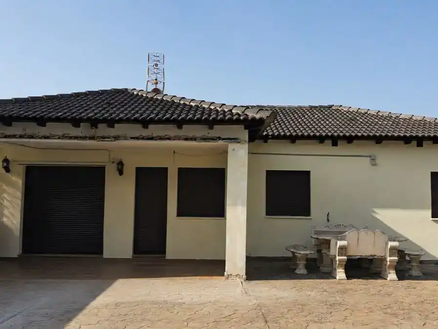 Vista exterior de Casa o xalet en venda en Duruelo amb Piscina