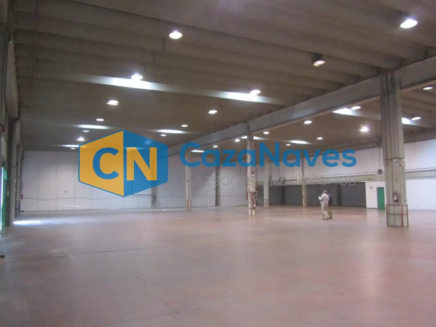 Industrial building to rent in Barrio de la Estación, imagen 3