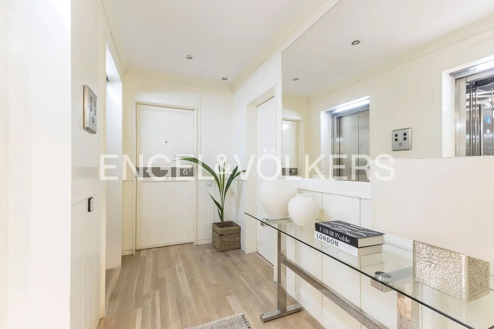 Flat with terrace to rent in Les Corts, imagen 25