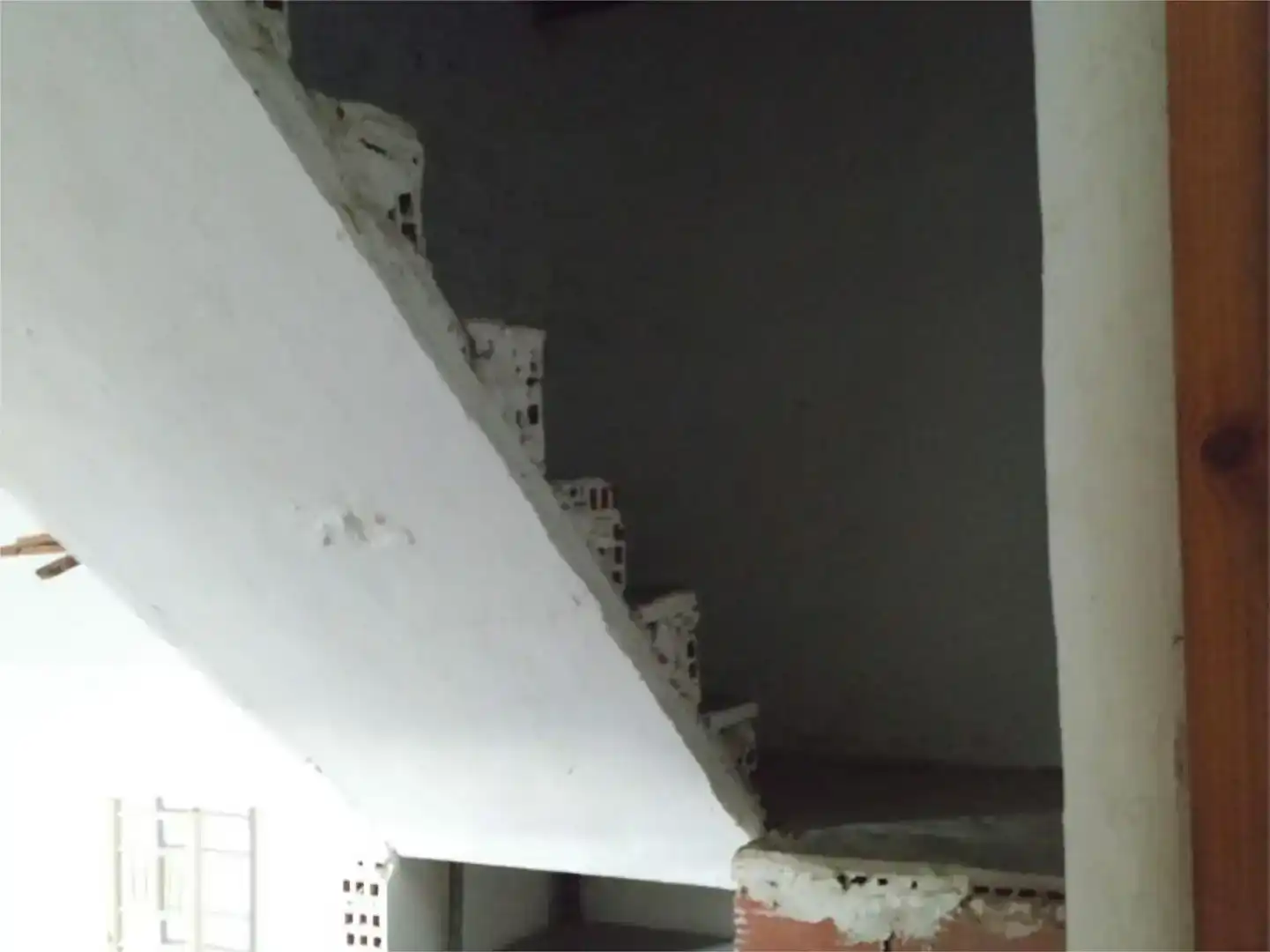 Vista exterior de Casa adosada en venda en Mota del Cuervo amb Aire condicionat