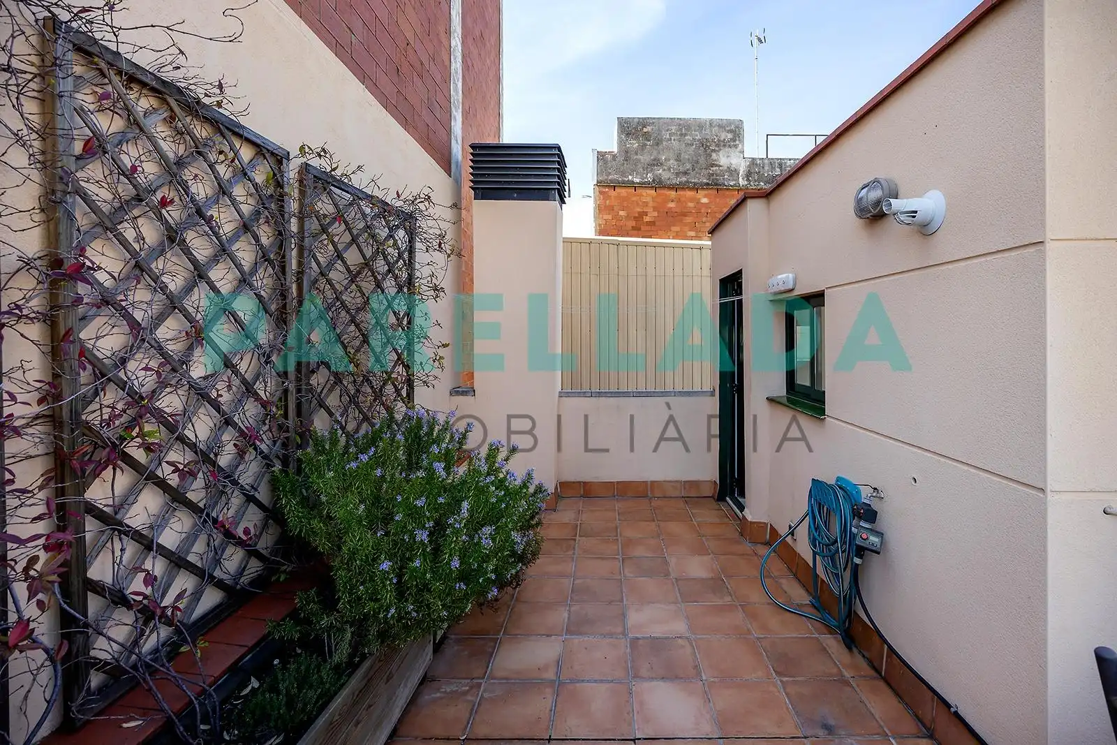 Vista exterior de Casa o chalet en venta en Badalona con Aire acondicionado, Calefacción y Terraza