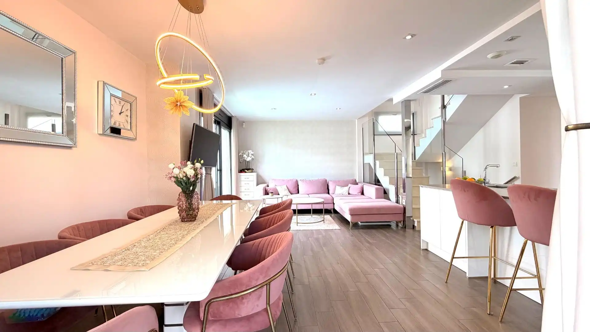 Living room of Houses for sale in Torrevieja  with Air Conditioner, Private garden and Terrace