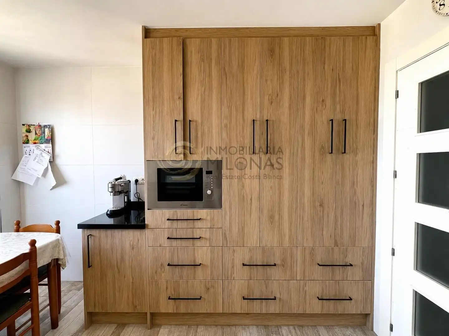 Cuina de Apartament en venda en Benidorm amb Moblat