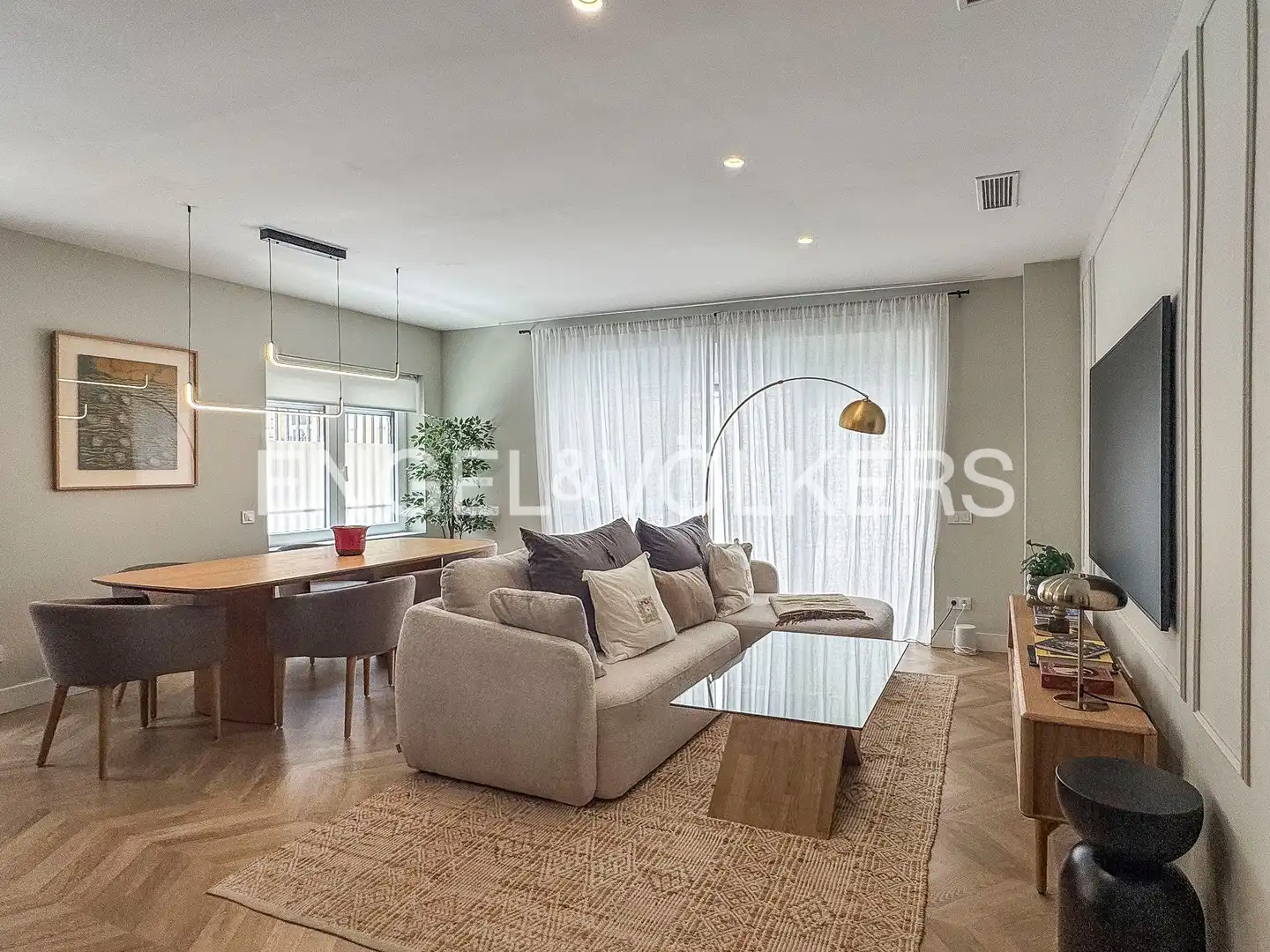 Living room of Flat for rent in Barcelona  with Air Conditioner, Heating and Parquet flooring