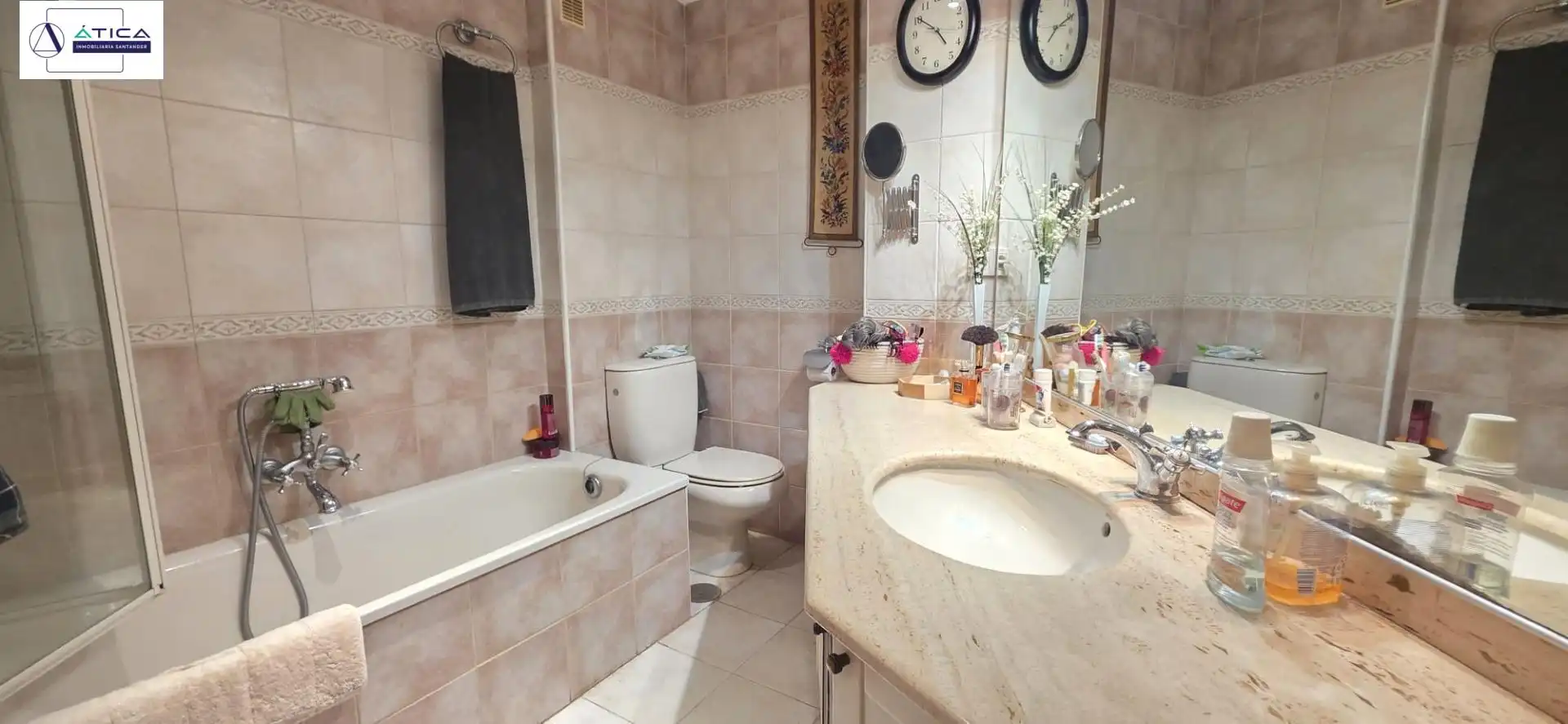 Baño de Piso en venta en Santander con Calefacción