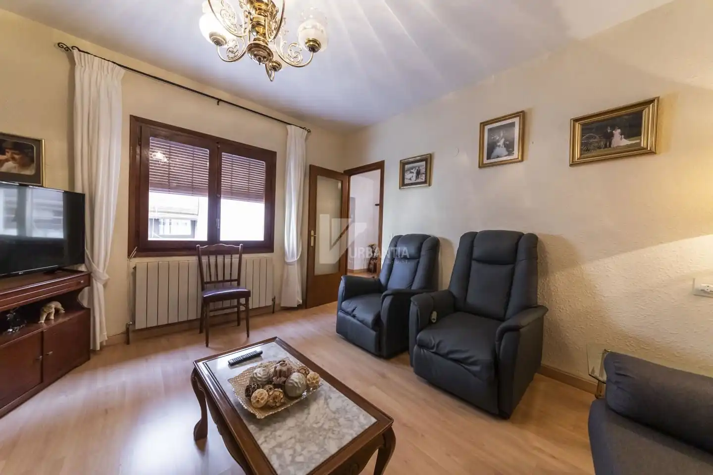 Sala de estar de Casa o chalet en venta en Miranda de Arga con Aire acondicionado, Calefacción y Jardín privado