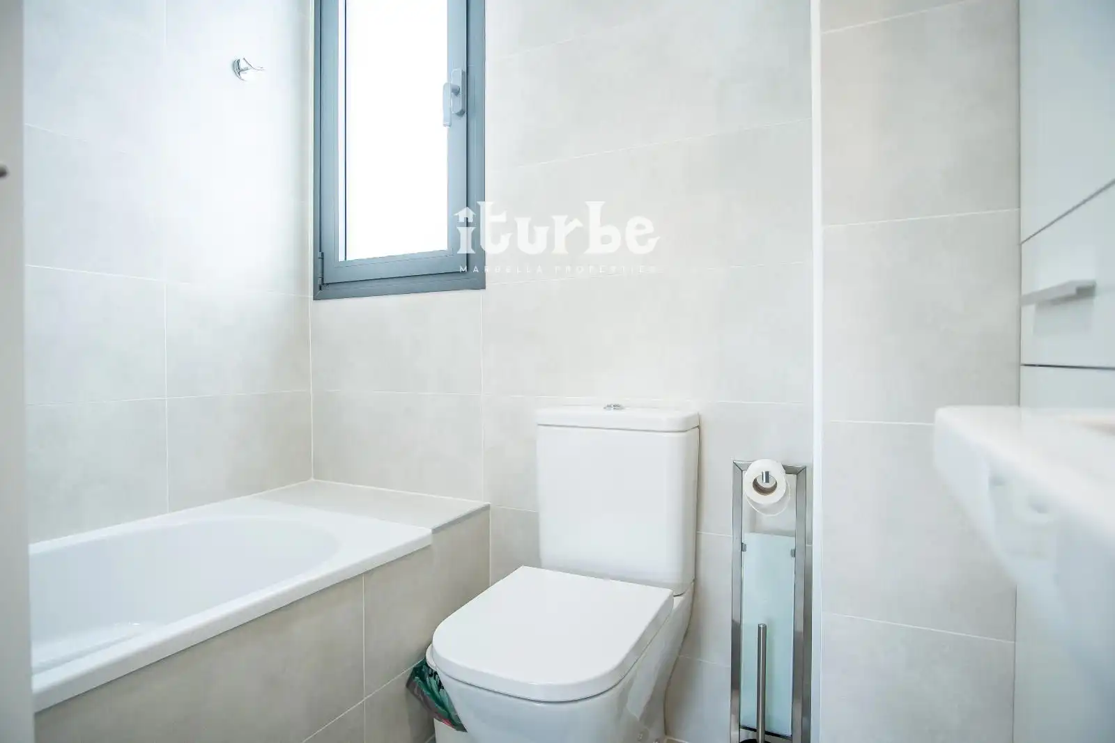 Flat with pool to rent in Avenida de Fuengirola, imagen 17