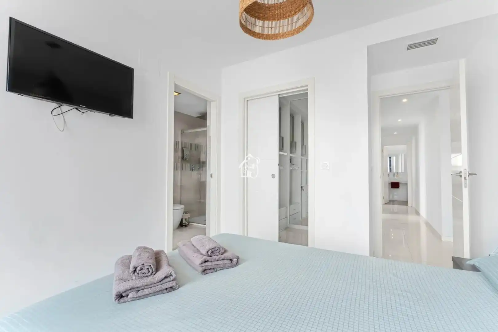 Habitación de Ático en venta en Torrevieja con Aire acondicionado, Terraza y Piscina