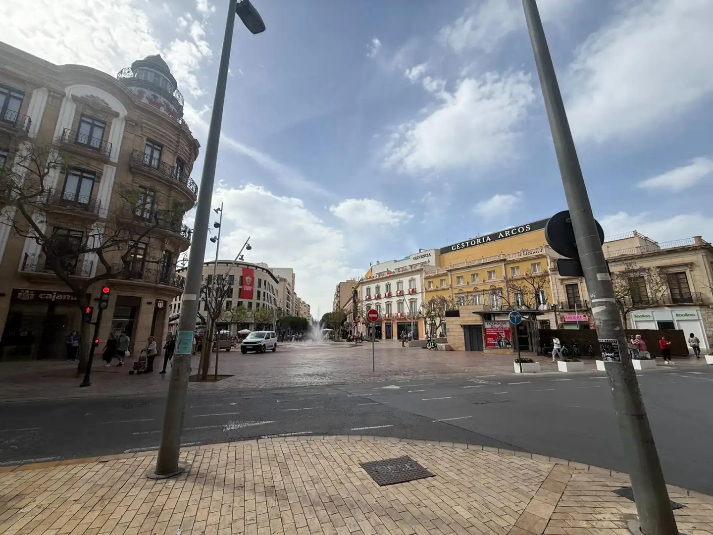 Vista exterior de Estudi de lloguer en  Almería Capital amb Aire condicionat