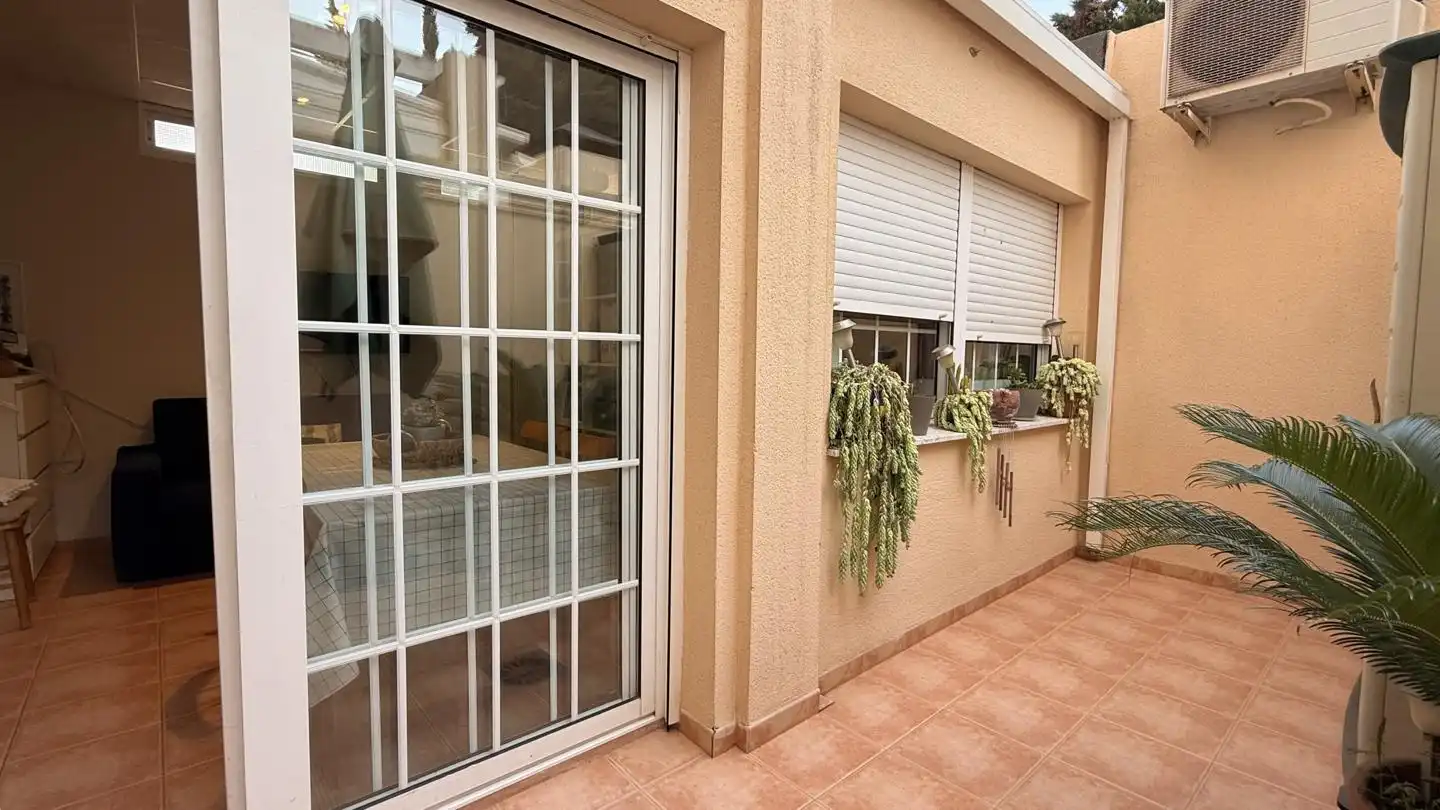 Balcony of Ground floor for sale in Cartagena  with Air Conditioner, Heating and Private garden