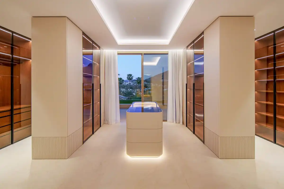 Villa mit Pool zum Verkauf in Nueva Andalucía, imagen 5
