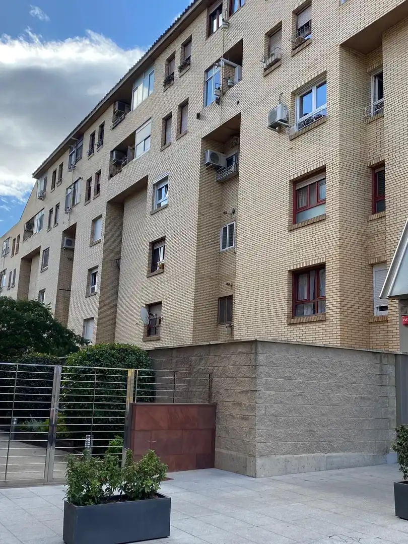 Piso con terraza en venta en Centro