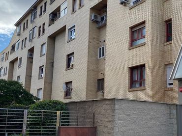 Flat with balcony for sale in Centro